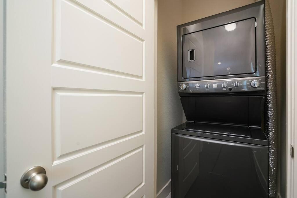 Spacious, Sleeps 6, St Phillips, King Bed San Antonio Buitenkant foto